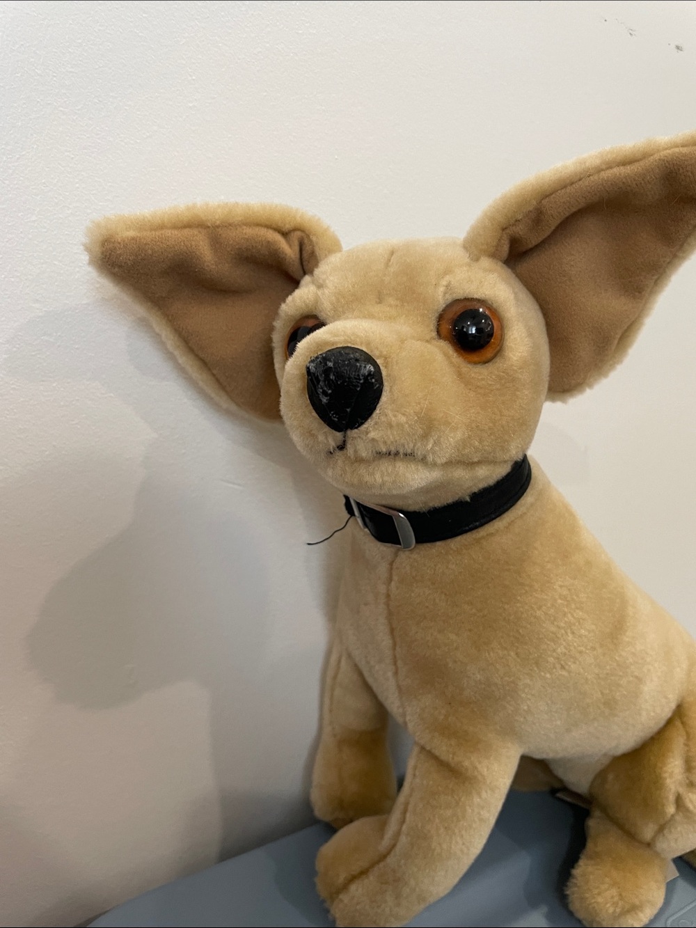 Taco Bell talking chihuahua plush dog